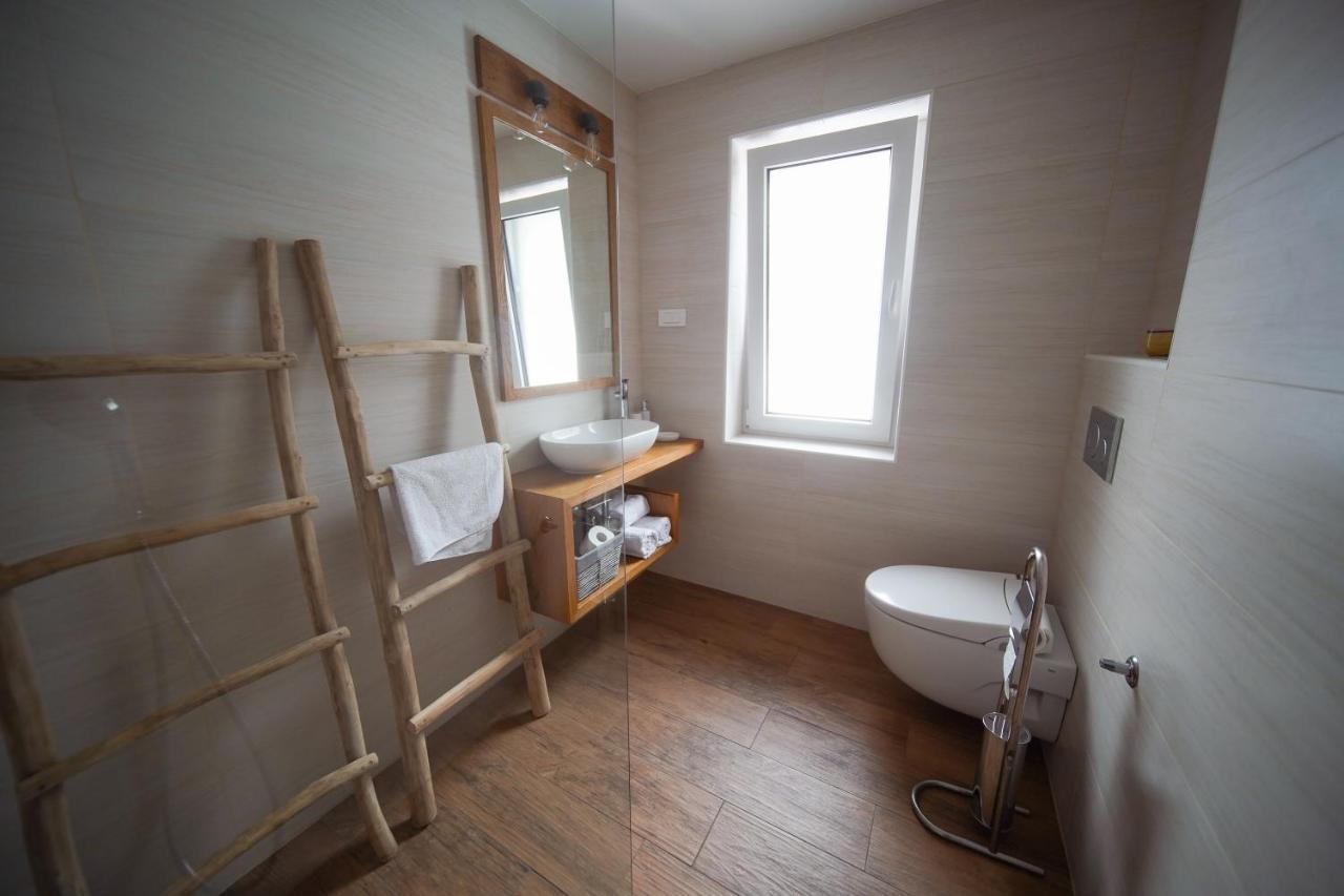 דירות Cozy Nest In The Heart Of קרנייסקה גורה מראה חיצוני תמונה